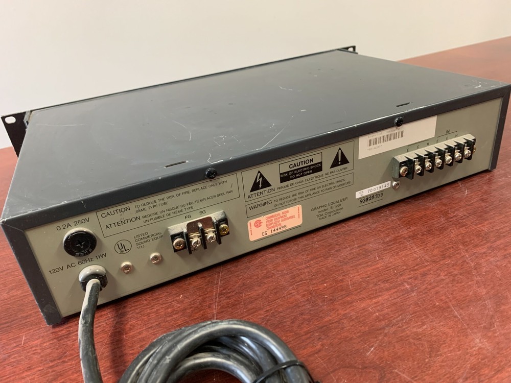 TOA E-1231 1000 Series Graphic Equalizer