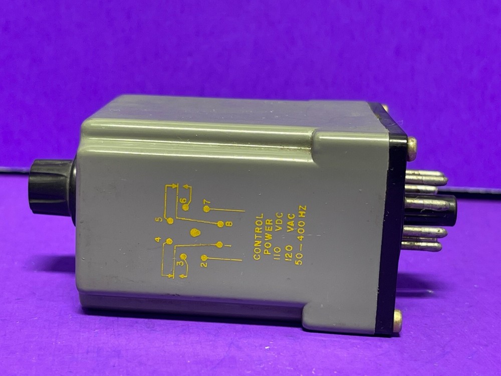 Square D 8501 JCK-13 Solid State Timing Relay On Delay 0.6-60 Sec