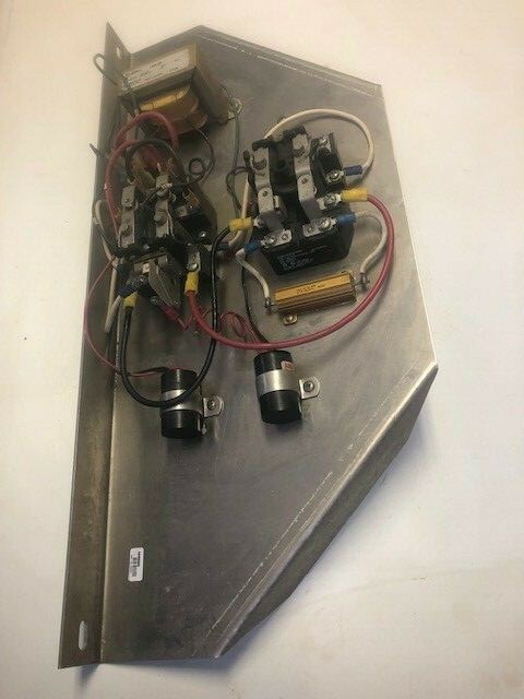 GREENLEE 555 I/O INPUT OUTPUT COMPUTER CONTROL BOARD BRAKE ASSEMBLY CODE# 06889