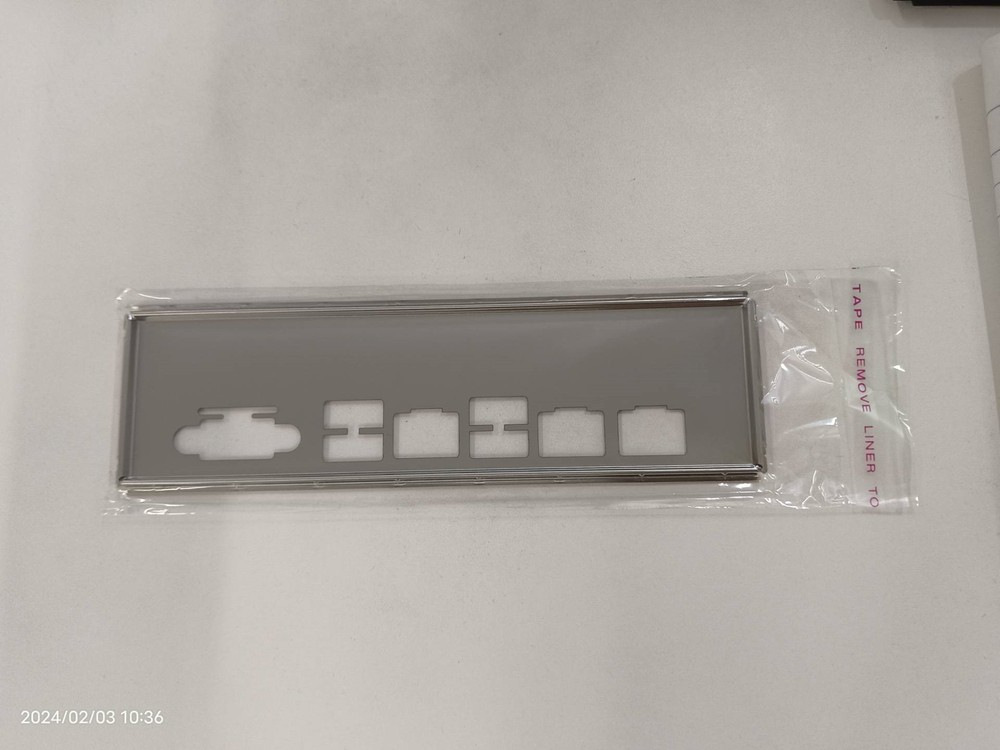 Customized IO SHIELD BLENDE BRACKET for S2600CW2