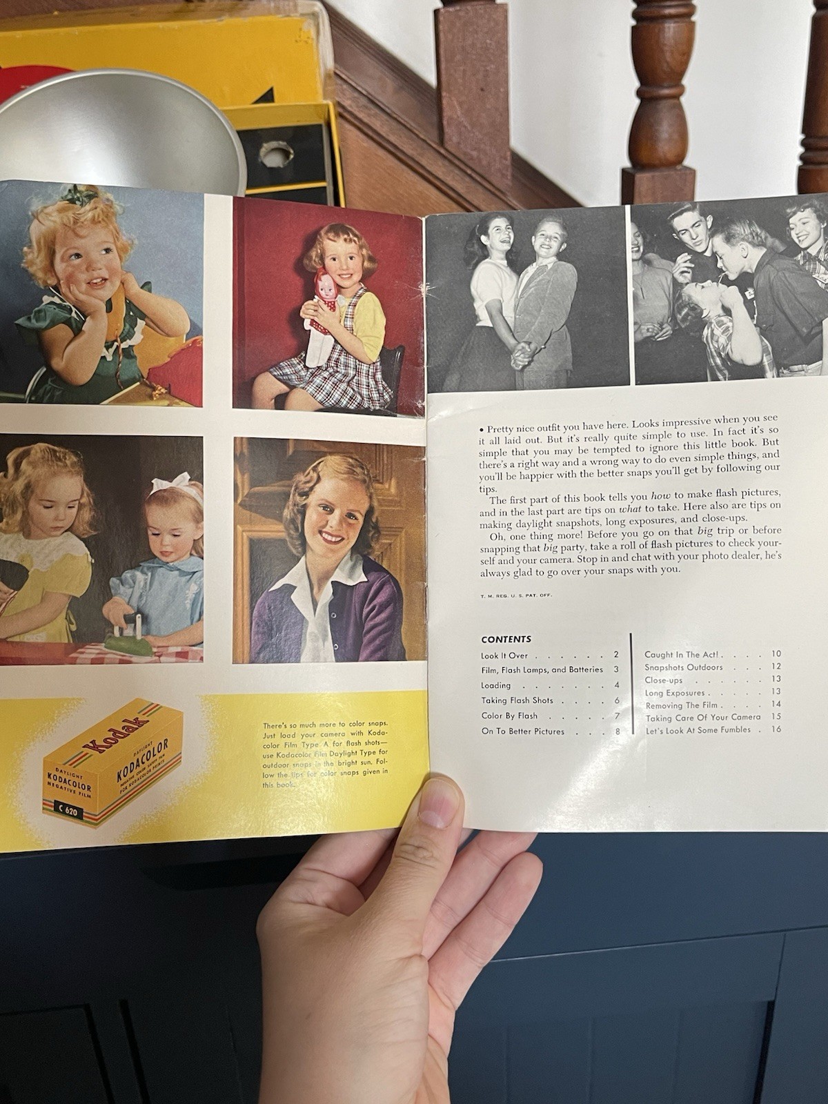 Vintage Kodak Brownie Hawkeye Flash Outfit Model Camera w/Original Box Plus Film