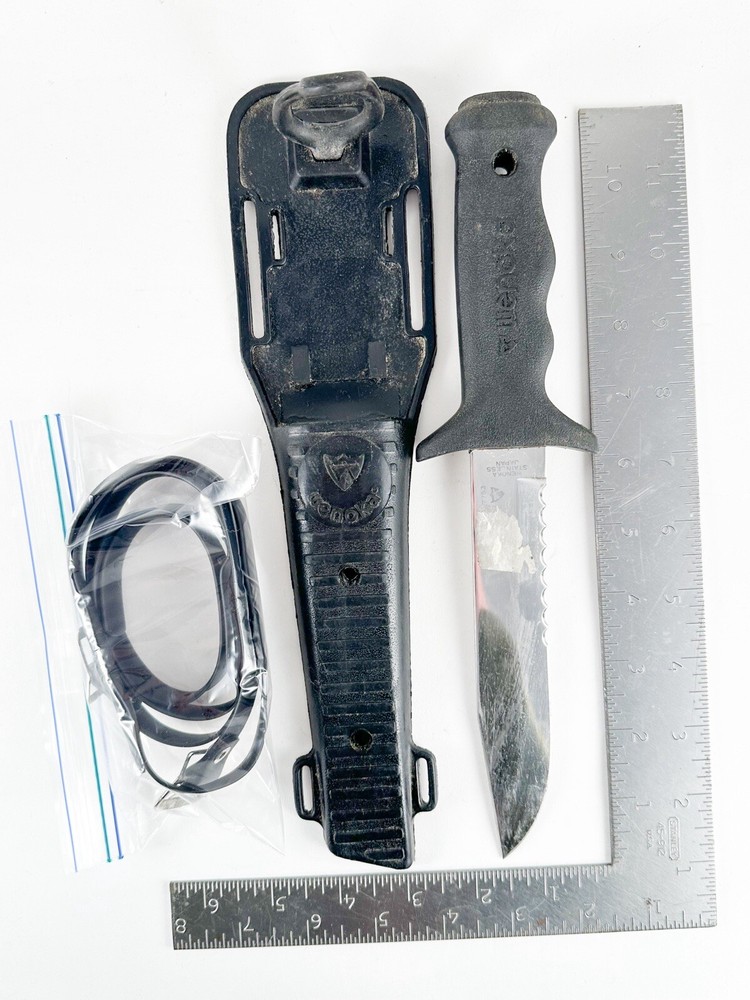 Wenoka Dive Knife Model 7753 with sheath/strap Nice Condition