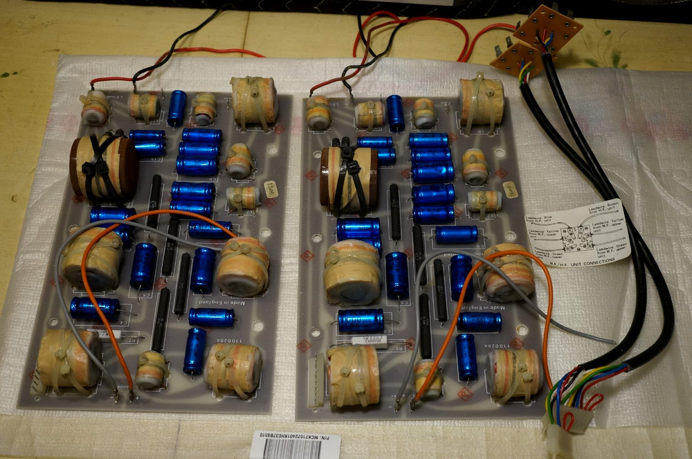 2 -  KEF 104/2 REFERENCE SPEAKER CROSSOVER  / WORKING PERFECT