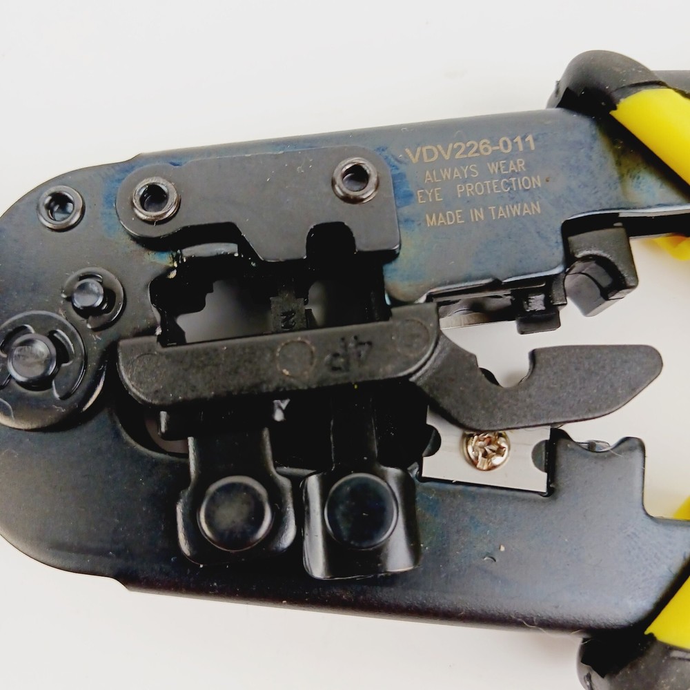 Klein Tools Ratcheting Modular Crimper Stripper Model VDV226-011