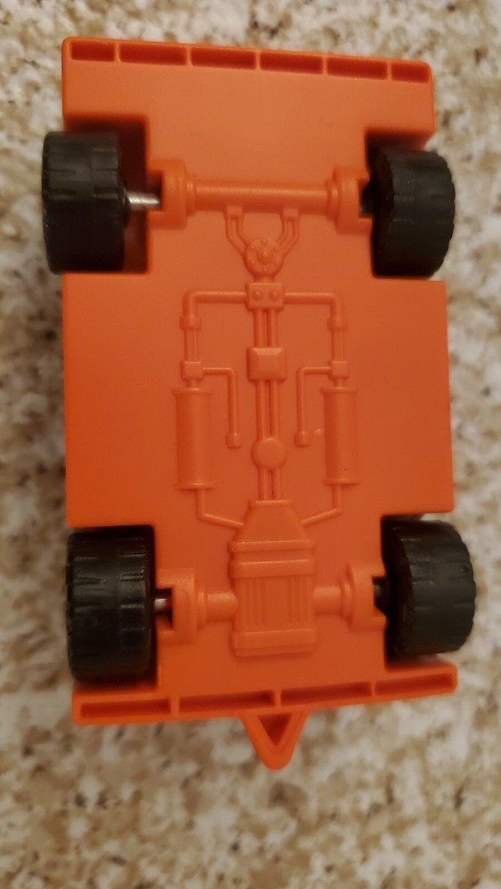 DRIVEN by Battat Airport Luggage Puller- BXJ