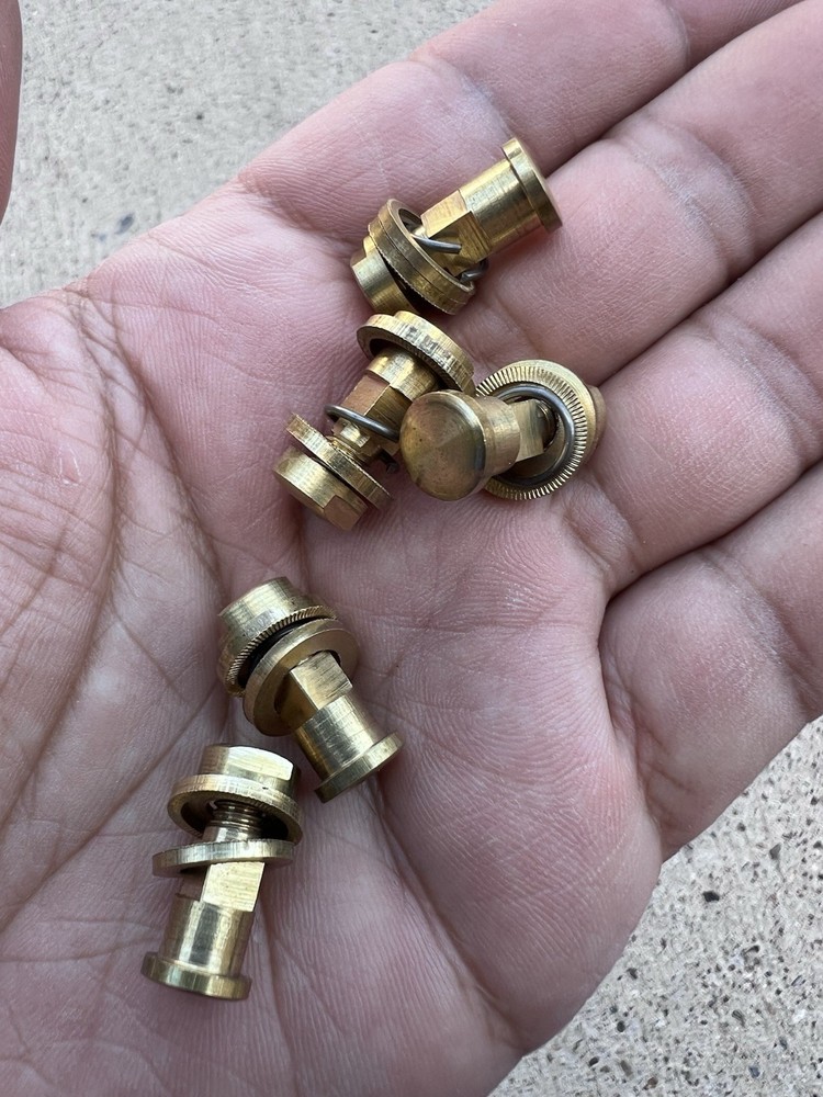 Universal Replacement Scissors Screws, Suitable for 8-10in Scissors / Shears