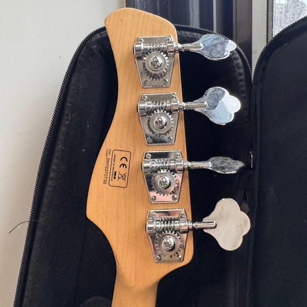 Sire Marcus Miller V7 Electric Bass 4-String