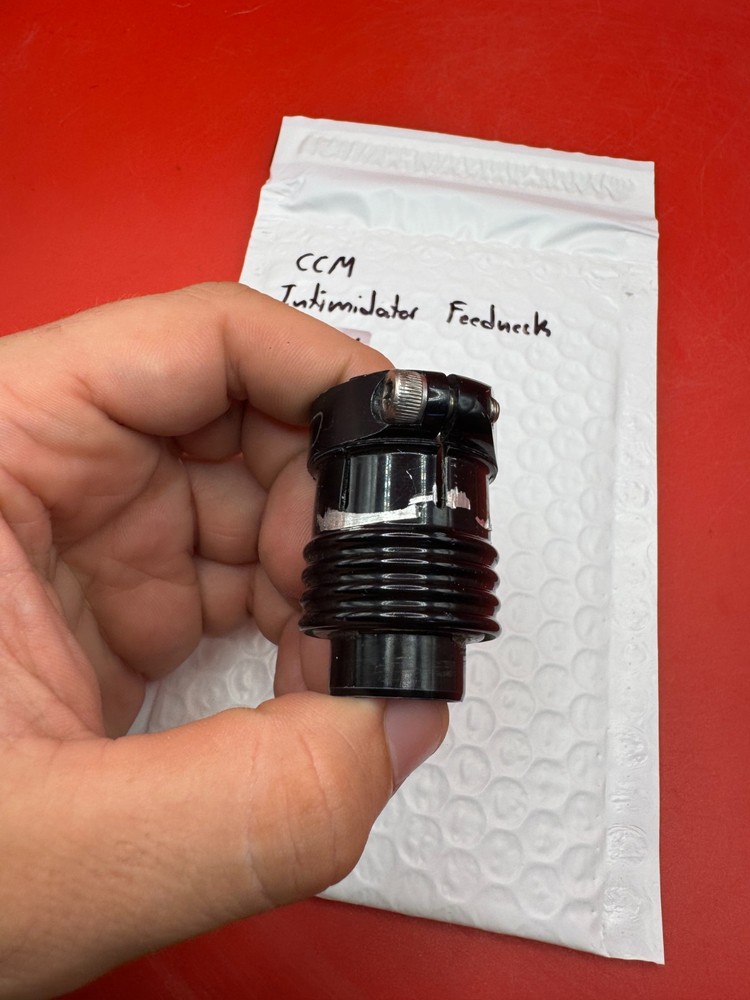 CCM Intimidator Feedneck