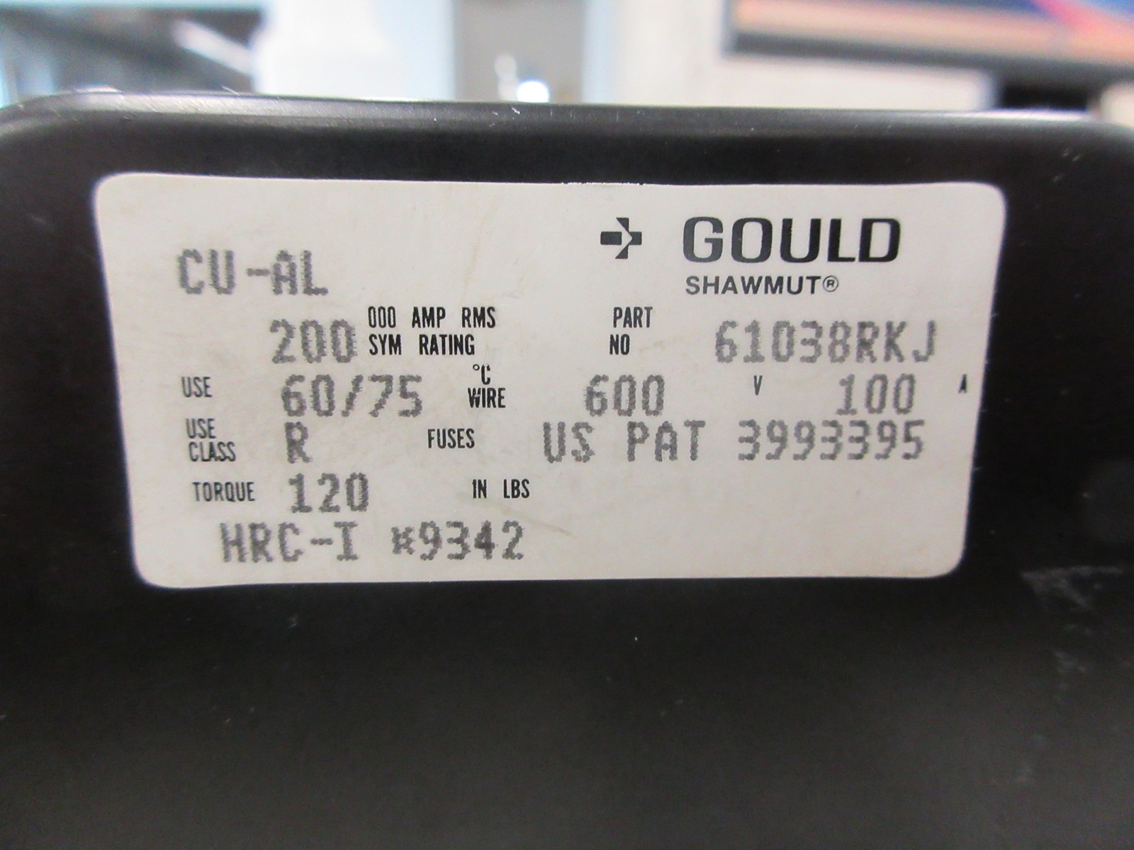 Gould Shawmut Fuse Block 61038RKJ 100A 600V 3P Used