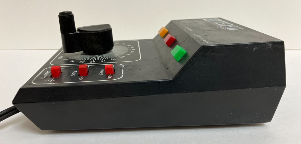 MRC TECH II RAILMASTER 2400 POWER PACK #2 TESTED FINE