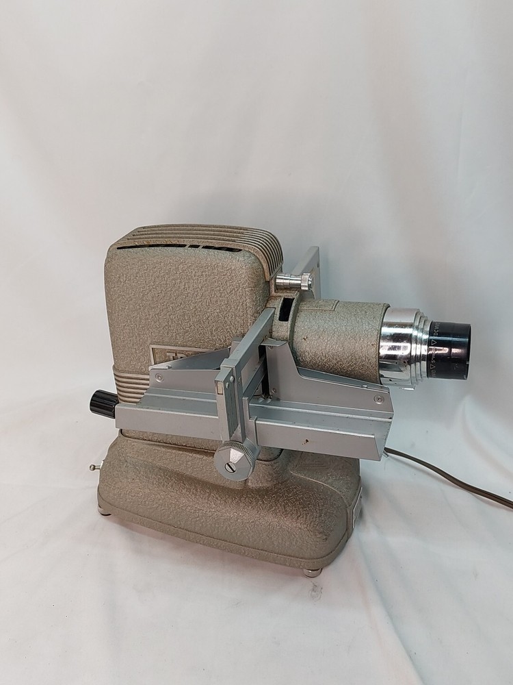 Vintage TDC VIVID Slide Projector Model D Selectron Semimatic w/Case Bell & Howe