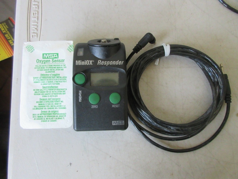 MSA MINIOX REPSPONDER + CABLE + OXYGEN SENSOR POWERS UP