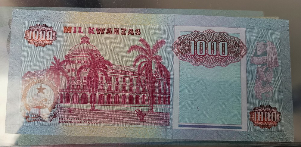 ANGOLA 4 NOTES 1973 - 1991