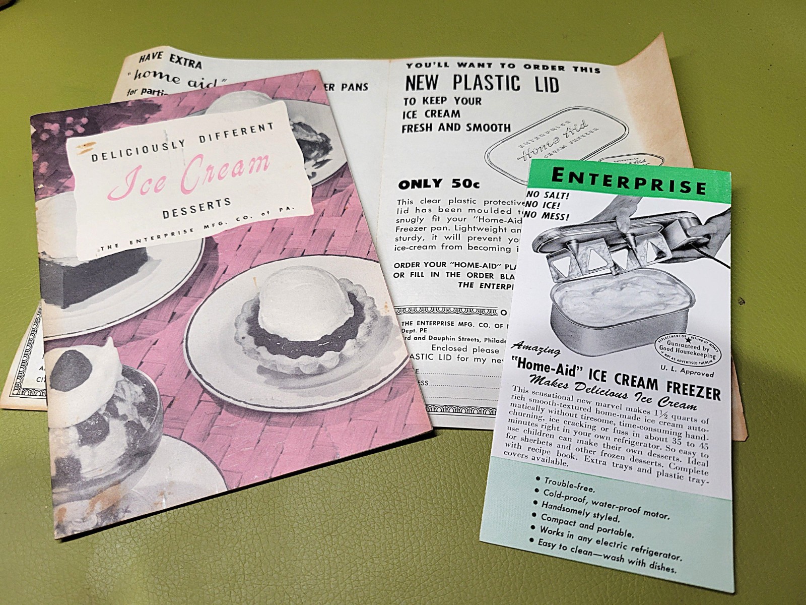 VINTAGE 1950s ENTERPRISE MFG. (SILEX) HOME-AID ICE CREAM MAKER - WORKS