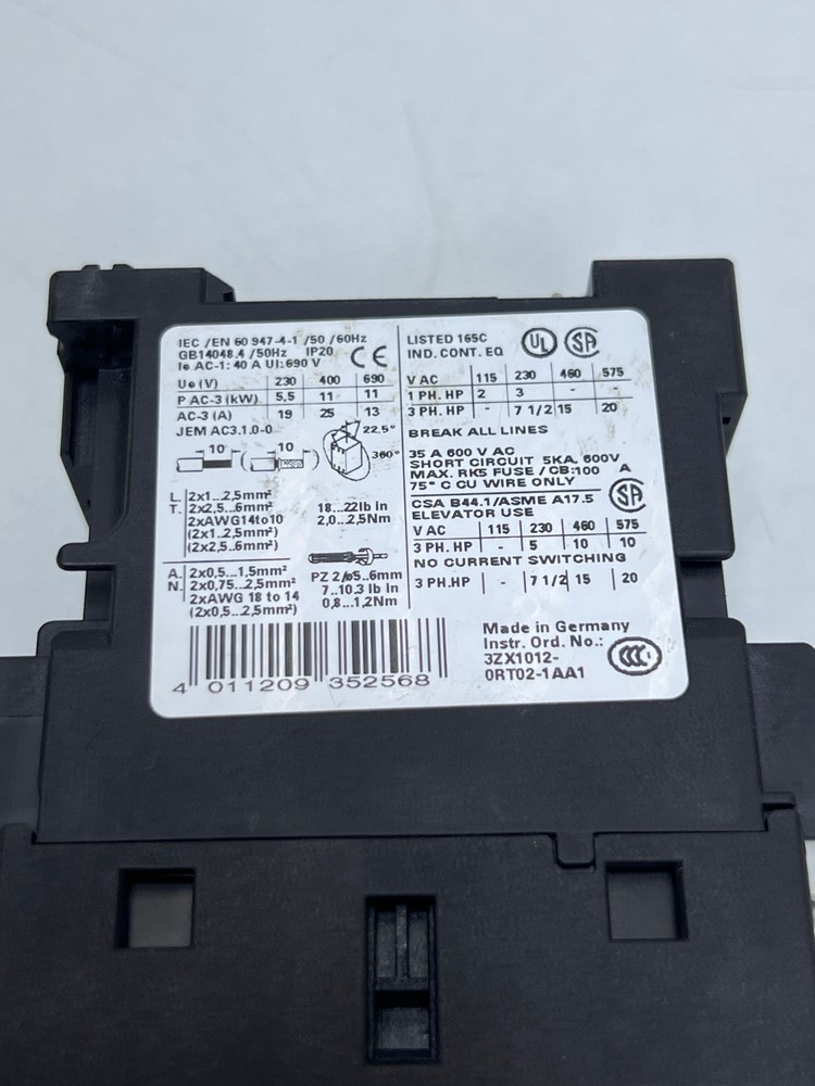Siemens 3RT1026-1BF44 Contactor