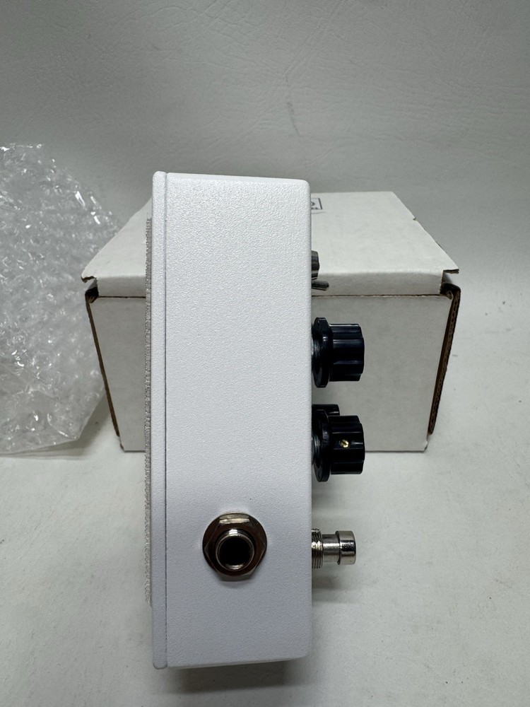 Mattoverse Electronics Drone Tone MKII (2017) White Version With Original Box