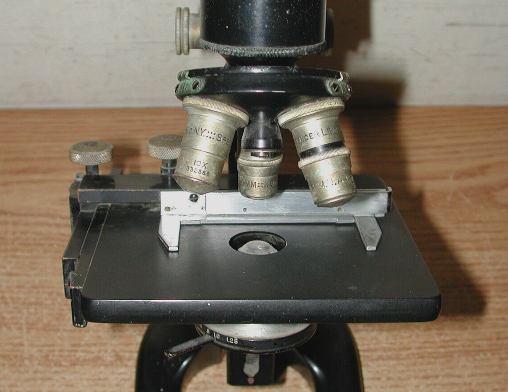 VINTAGE SPENCER BUFFALO CAST IRON BLACK MICROSCOPE #131942