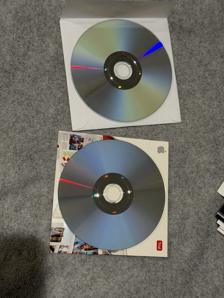 Apple Mac OS X Tiger MA453Z-A V10.4 Operating System Computer Software