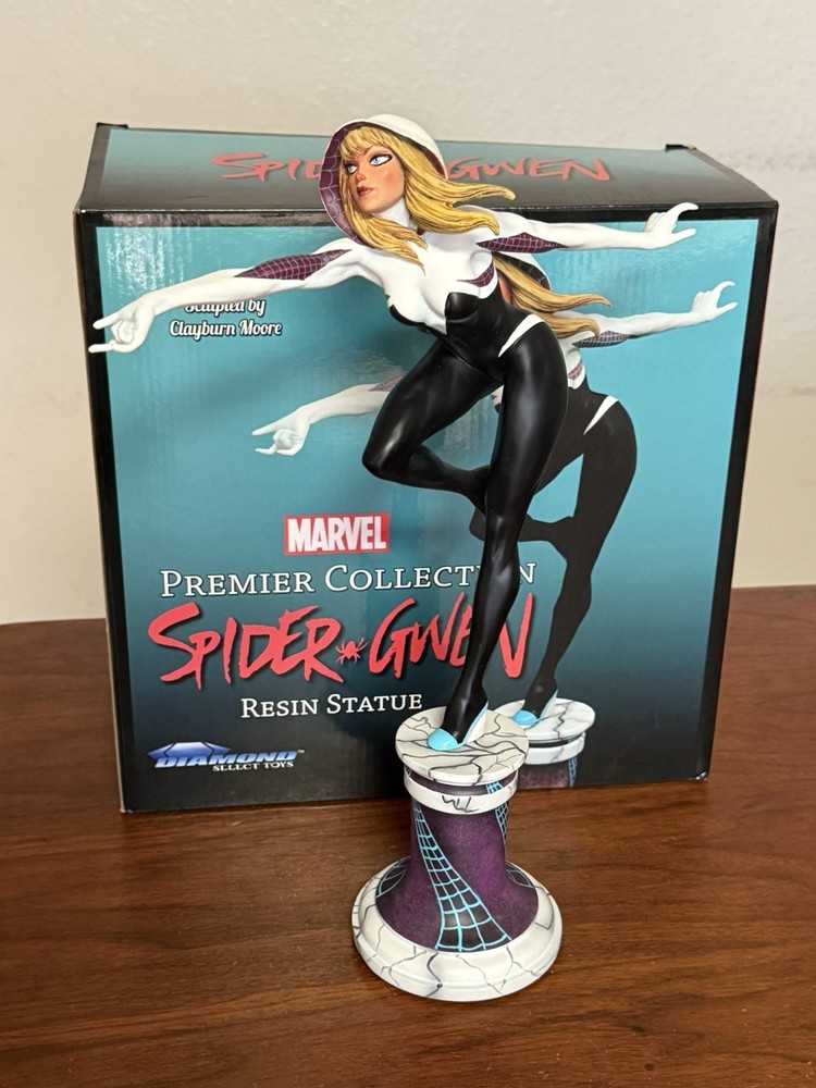 Factory sealed Marvel Premier Collection 12" Statue Spider-Gwen Diamond Select