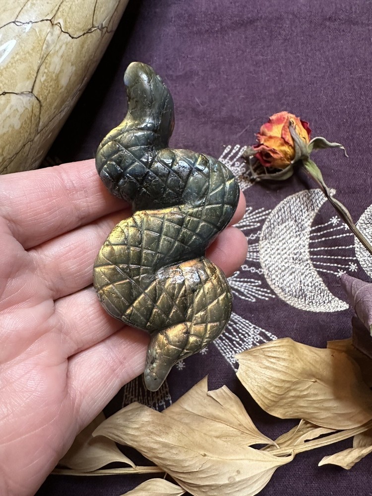Labradorite Snake Carving, Natural Crystal