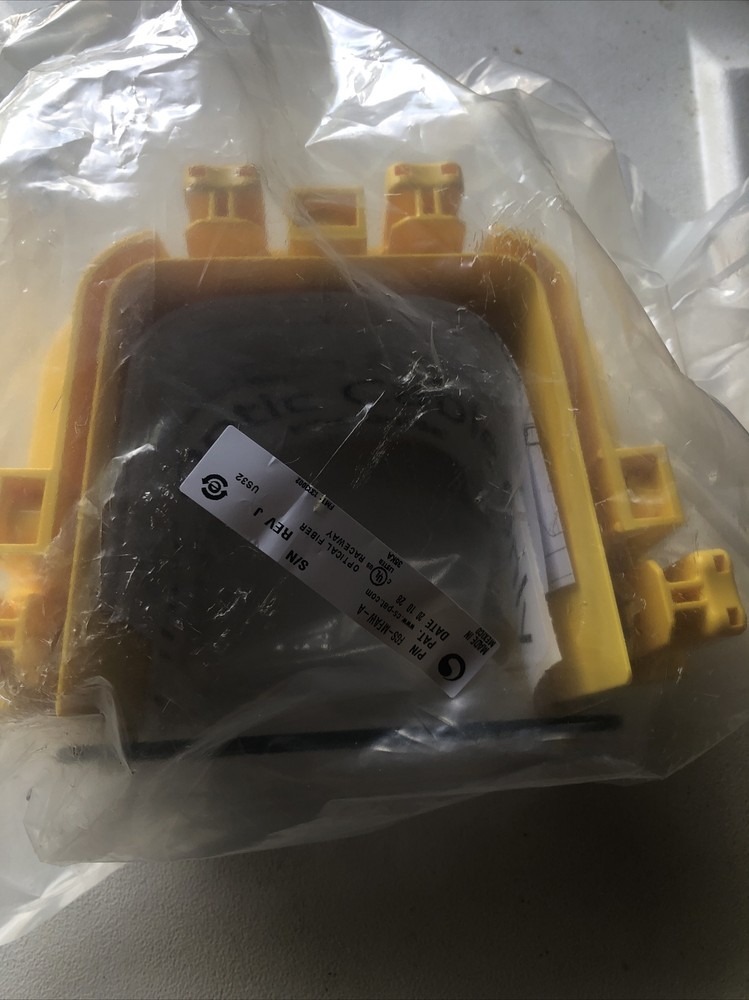 Commscope 4x4 System Junction Type: Snap-Fit Color: Yellow