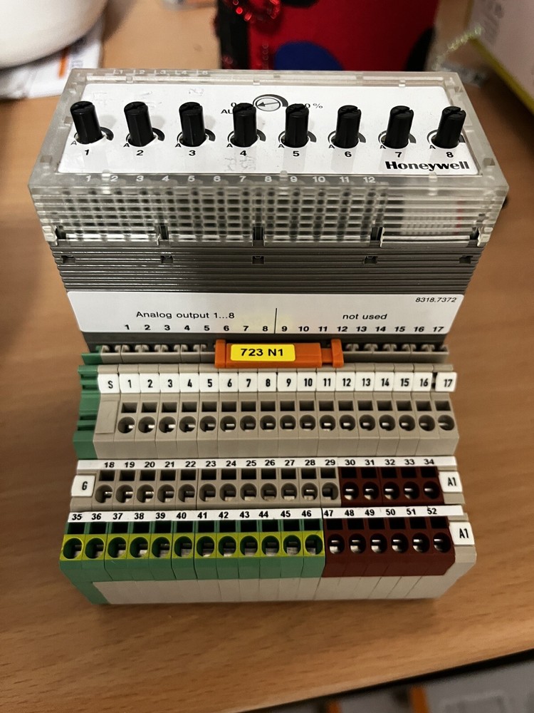 Honeywell Modules Analog Output/Outputs Manual Control XFL522B