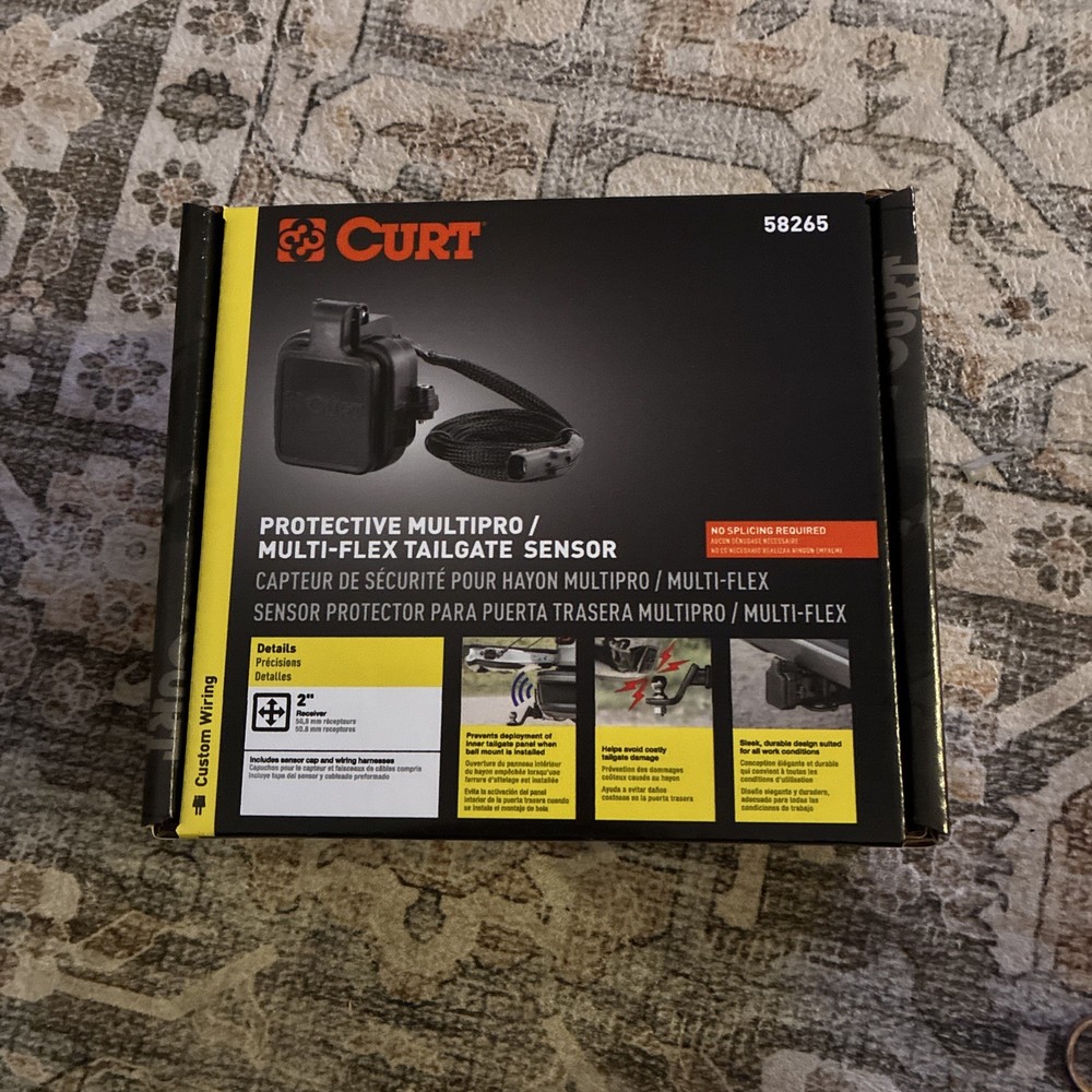 Curt MultiPro Multi-Flex Tailgate Sensor 2" Hitch Cap for 20-21 Silverado Sierra