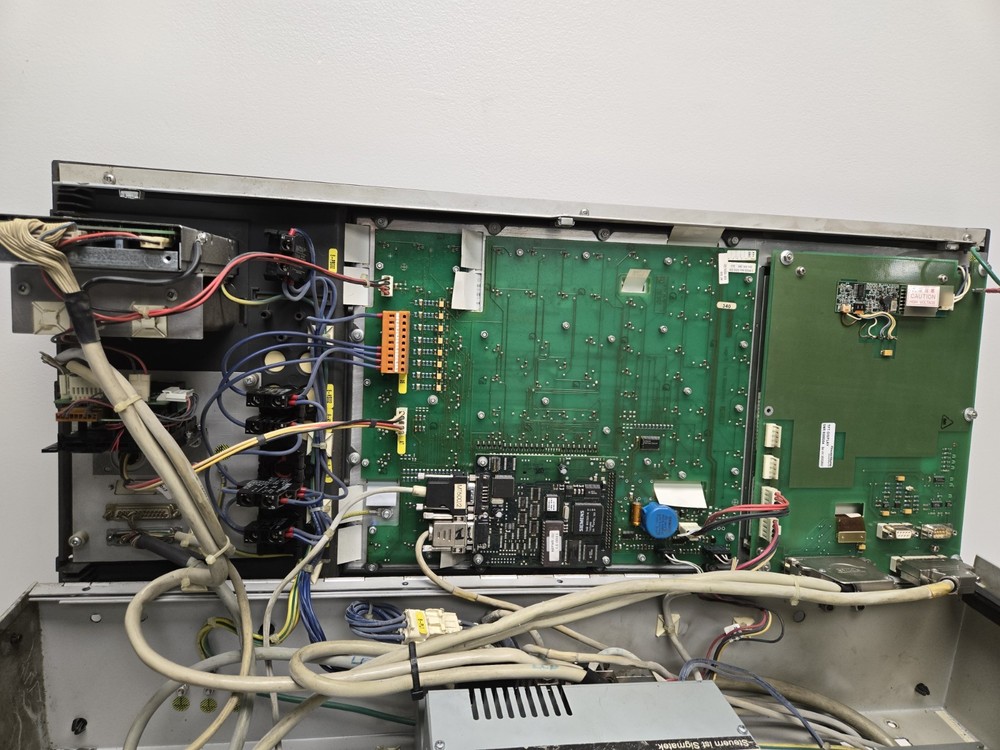 KRAUSS MAFFEI MC4 INJECTION MOLDING PRESS CONTROL OPERATOR PANEL.