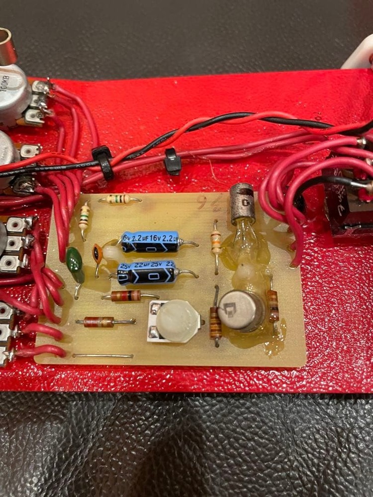Fulltone '69 Effector Fuzz