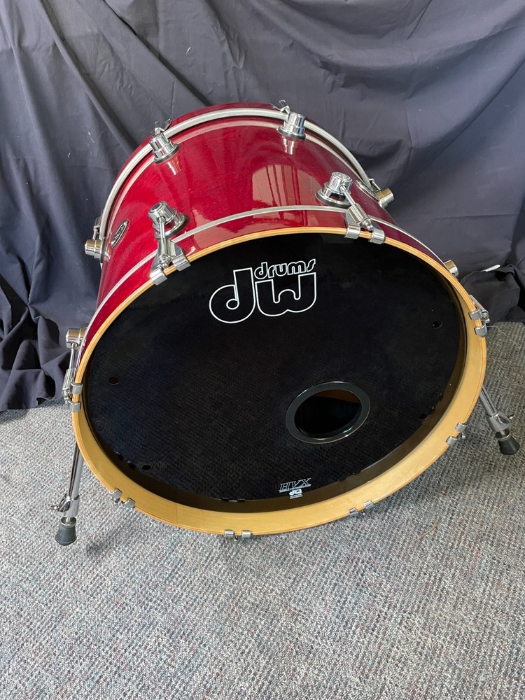 DW Performance drumset. Free shipping