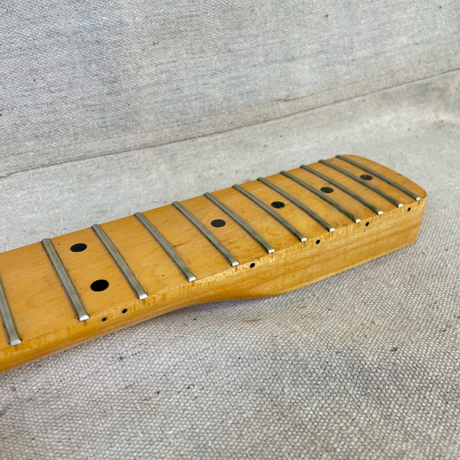 Pro Session Neck 1980s Maple Stratocaster Riverhead Sound Research RH Guitar