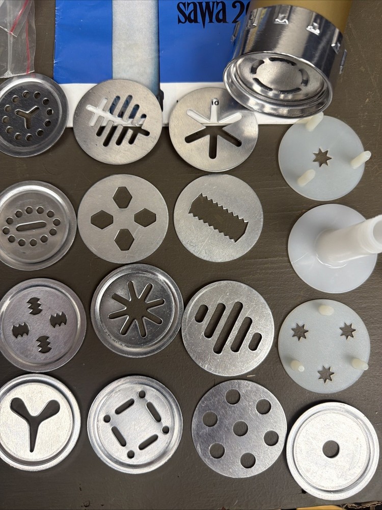 Sawa 2000 Deluxe Cookie Press & Maker Set With Discs & Instructions