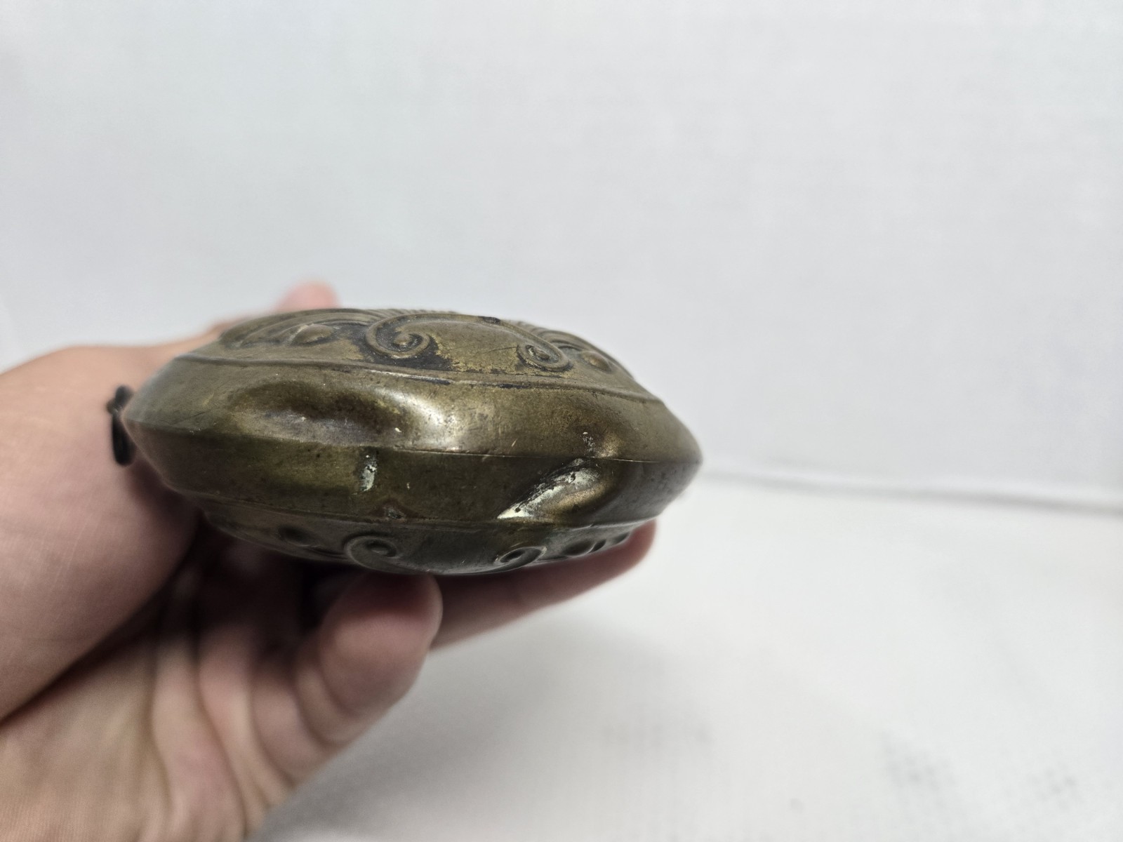 Embossed Scallop Shell Gunpowder Flask - Circa 1860s - US Civil War Era