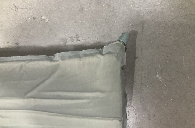 GENUINE US MILITARY ARMY GREEN SELF-INFLATING SLEEPING MATS. DURABLE MADE IN USA