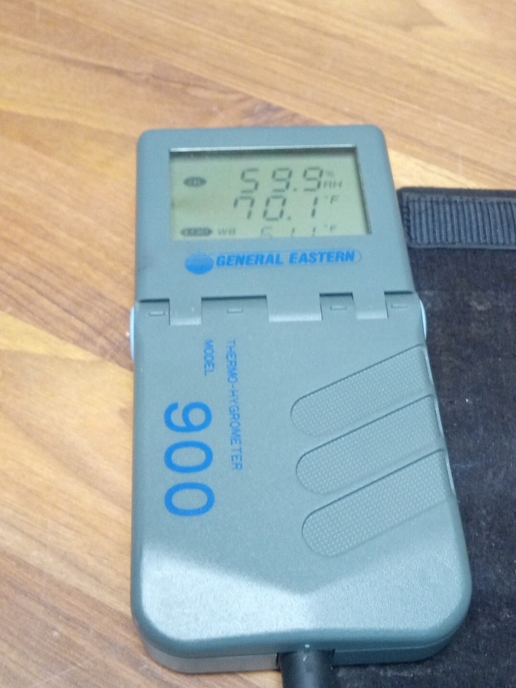 General Eastern Tools Model 900 Thermo-Hygrometer & Pin/Pinless Moisture Meter