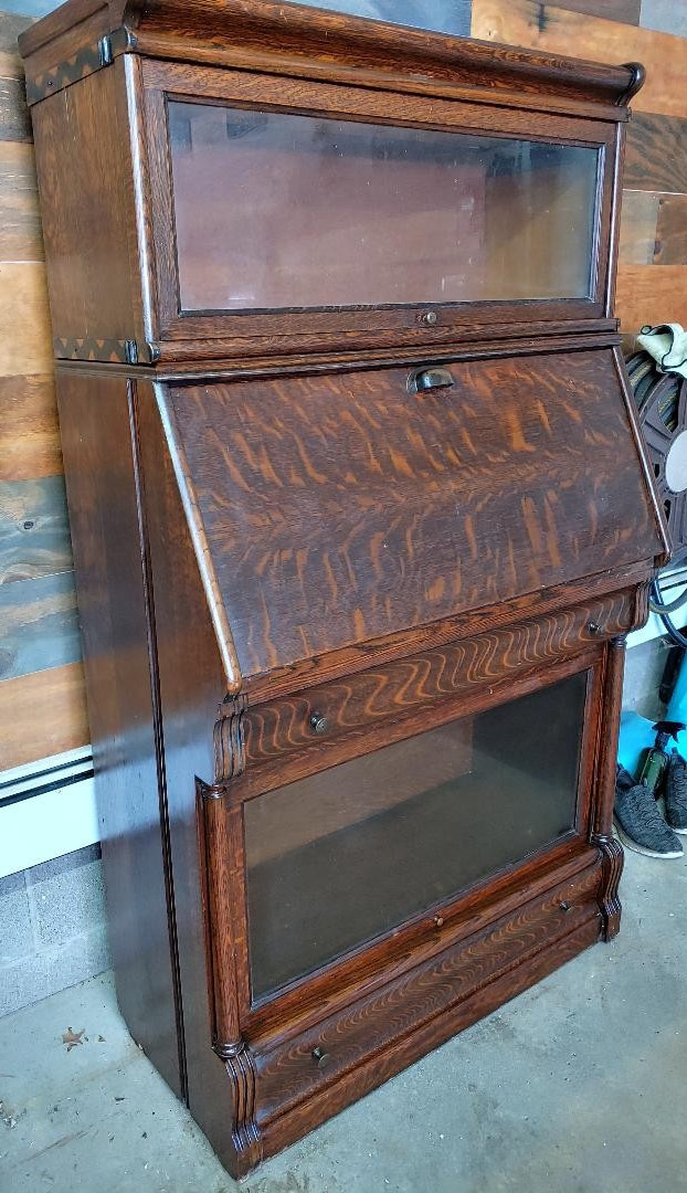 FANTASTIC MACEY QUARTER SAWN OAK BARRISTER BOOKCASE W/ DROP FRONT DESK W 2 DRAWS