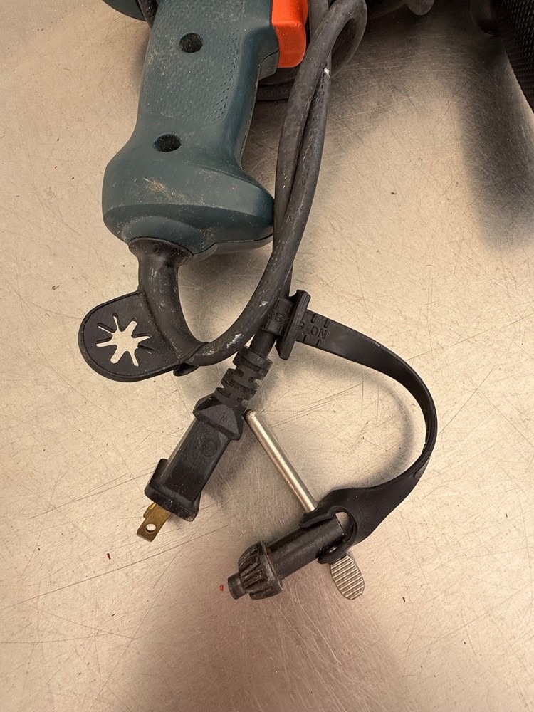 Black & Decker Hammer Drill DR600 Working #G-9