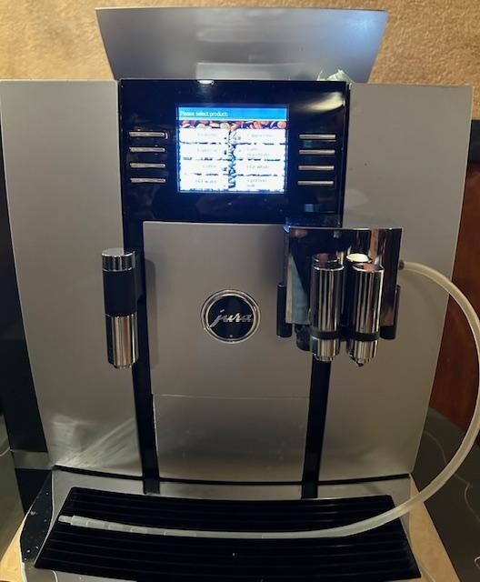 Jura W3 Expresso Cappuccino Machine