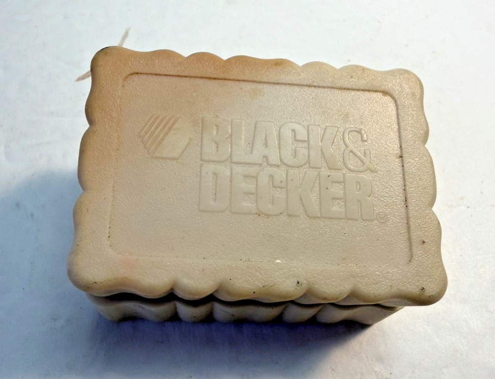 32 pc. BLACK & DECKER SECURITY DRILL BIT SET PVC ORGANIZER CASE Missing 1 PC.