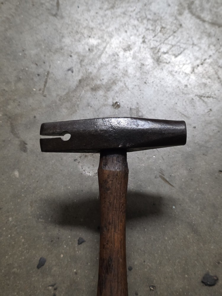 Vintage 9oz Tack Upholstery Hammer