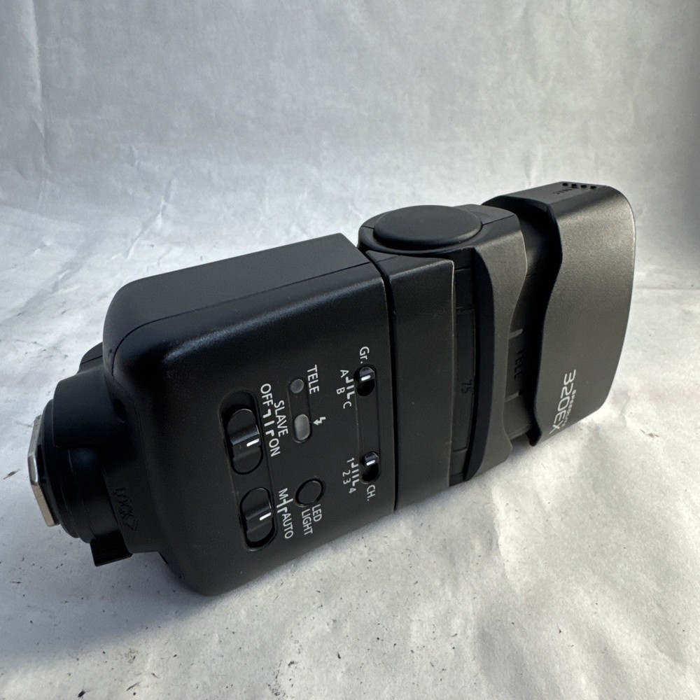 Canon Speedlite 320EX Shoe Mount Flash Tested & Working !