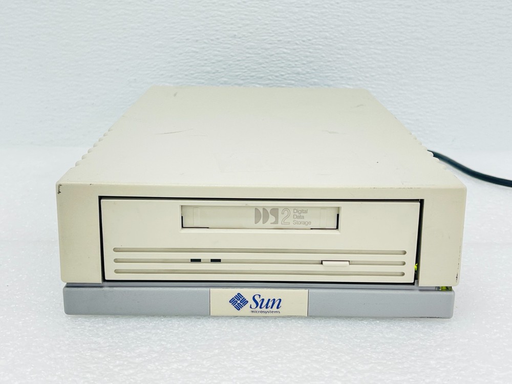 Sun Microsystems 599-2105-01 DDS-3 Data Storage External Tape Drive (READ)
