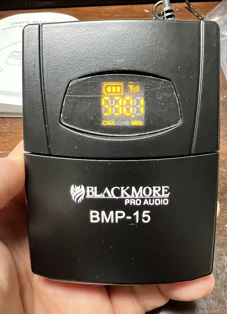 Blackmore Pro Audio BMP-15 Portable Dynamic Lapel Wireless UHF Microphone System