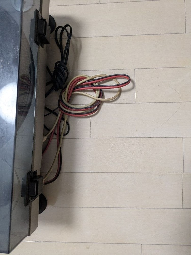 Technics SL-1200 First Generation Direct Drive Turntable Record Player Working