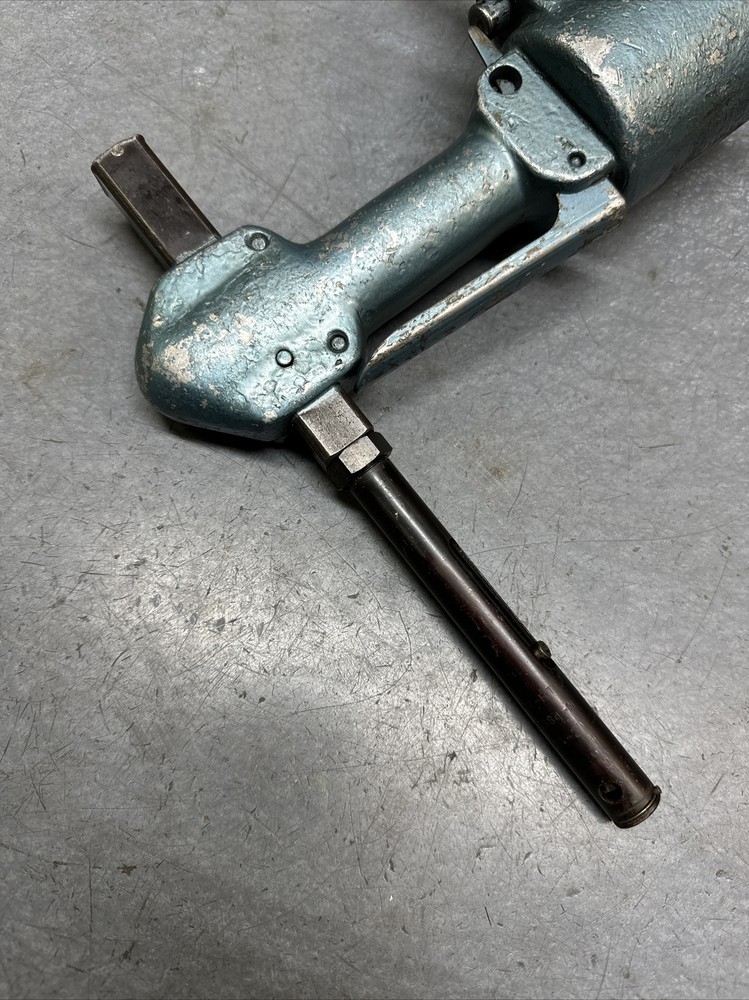 Huck Pneumatic Air Riveter Model 4481