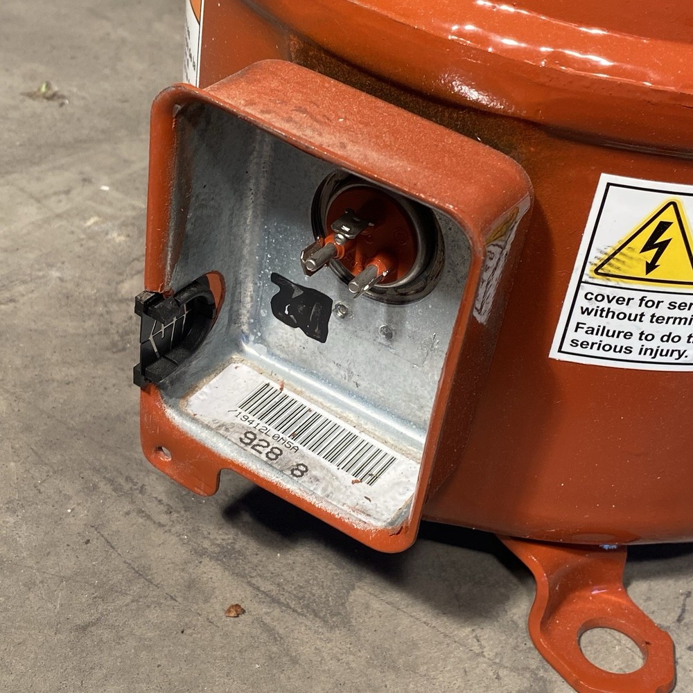 Trane HVAC compressor COM09281 DP28D-BB1-KA 208-230V