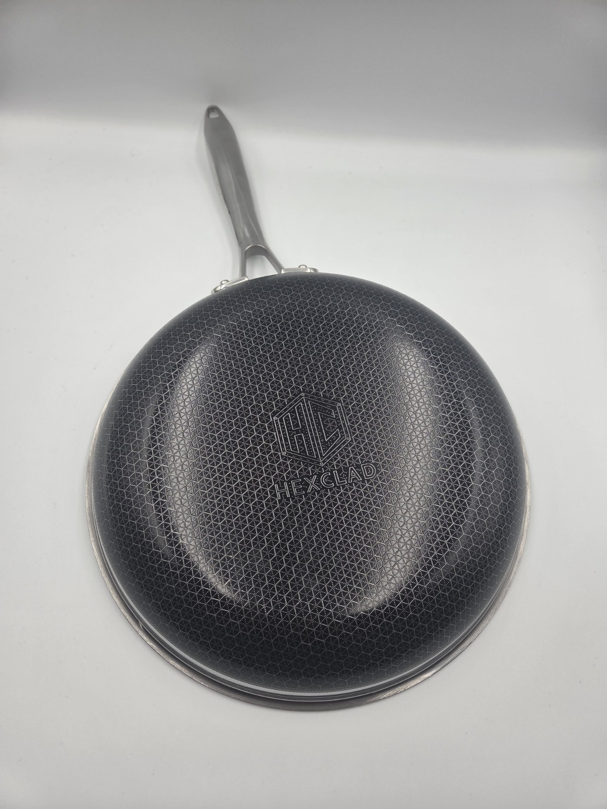 HexClad Hypbrid Nonstick Stainless Steel 10" Frying Pan, No Lid - Good Condition