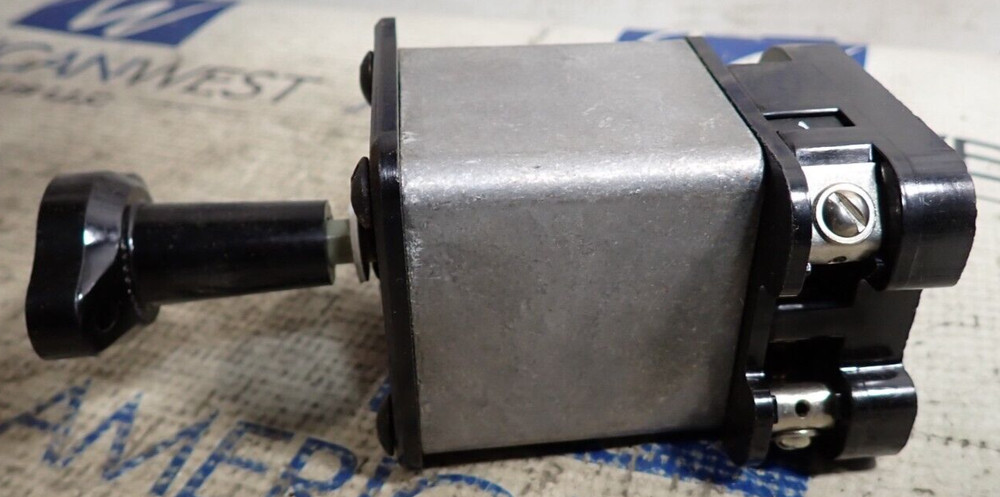 NEW - GE 10CF549 474 77889 1 Type SBM Control Switch