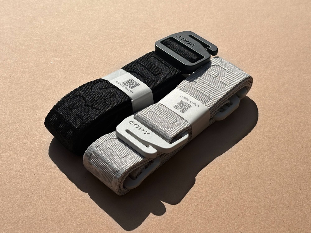 Original SONY STRAP for ULT FIELD - SILVER / BLACK