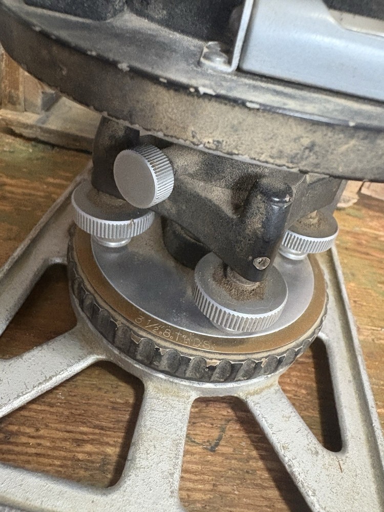 Vintage THS Surveyor Transit Level Model 7401 With Box